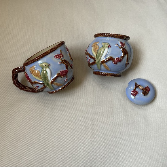 Whimsical Vintage Seymour Mann Majolica  Lidded Sugar Jar and Creamer Set - Picture 2 of 8